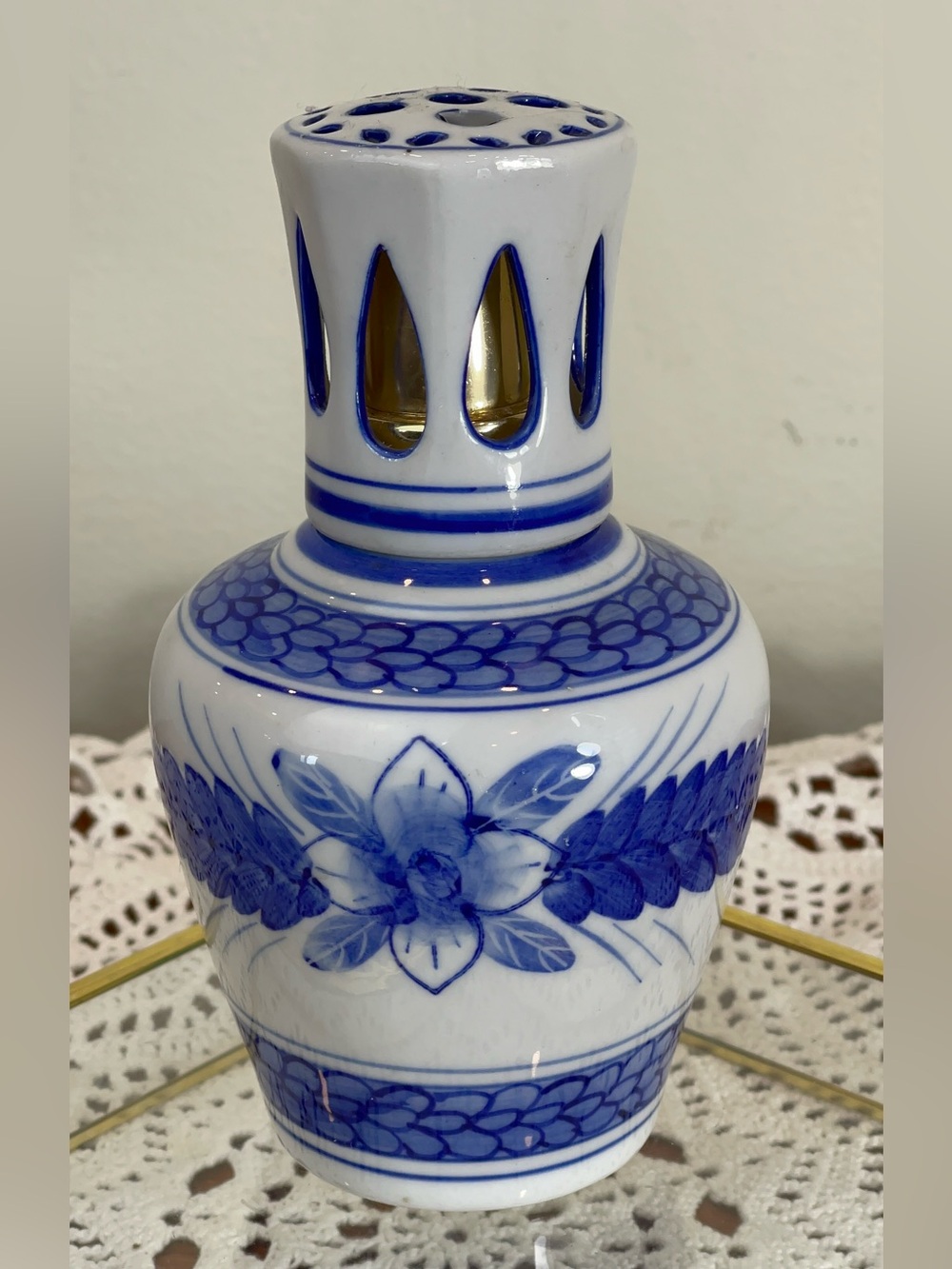 Blue and White Floral Ceramic oil lamp diffuser - Home Accents